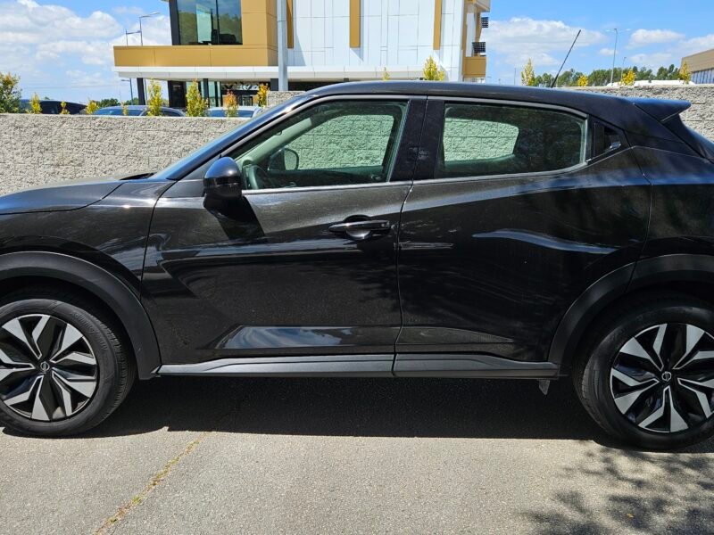 Nissan Juke 1.0 CX Automático 114CV 2022 | Preto
