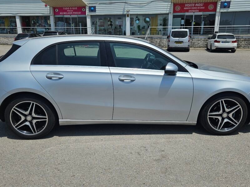 Mercedes-Benz A180d – CX Automática