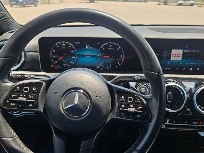 Mercedes-Benz A180d – CX Automática