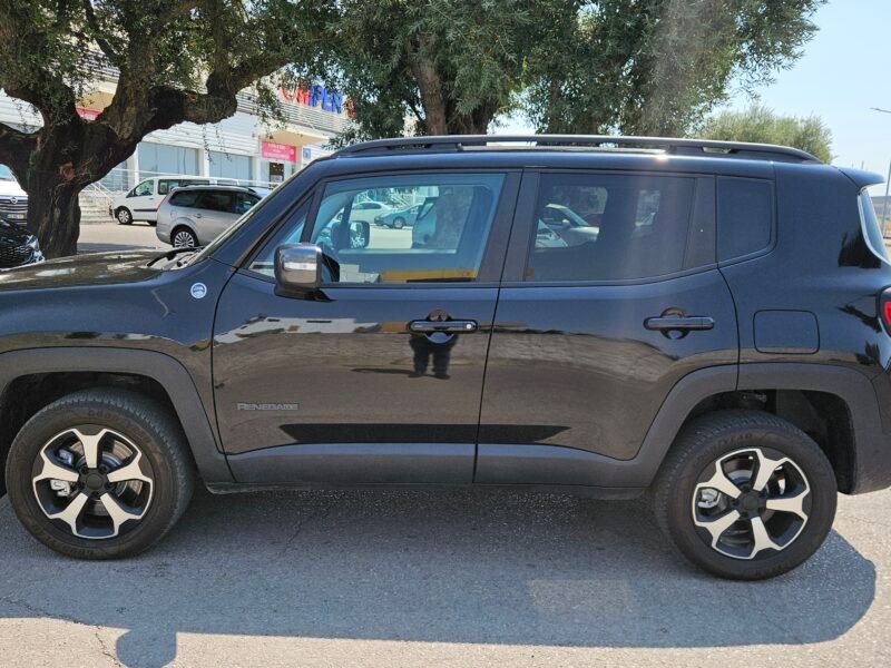 Jeep Renegade 4XE - Plug-In Trailhawk