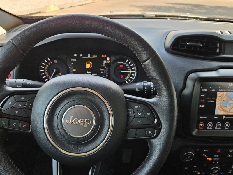 Jeep Renegade 4XE - Plug-In Trailhawk